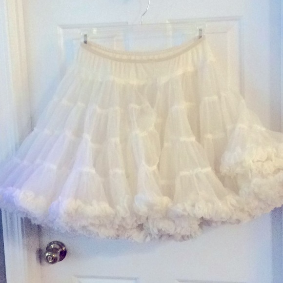 Retro can-can slip - Picture 2 of 4